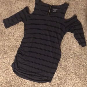 Women’s Short-sleeved open shoulder maternity top